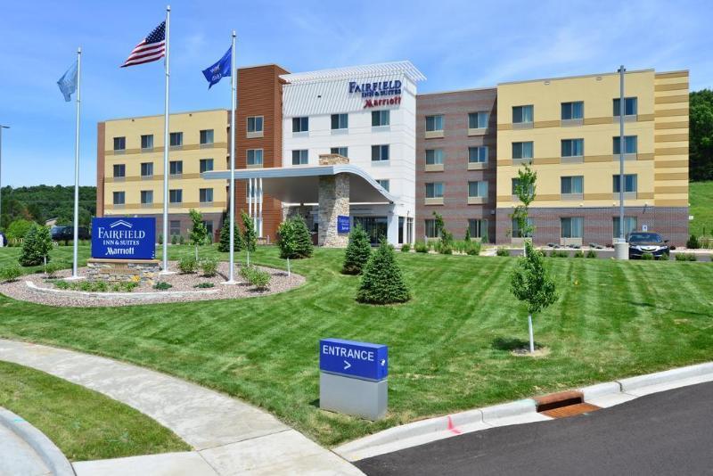 Fairfield Inn & Suites By Marriott Eau Claire/Chippewa Falls Exterior photo
