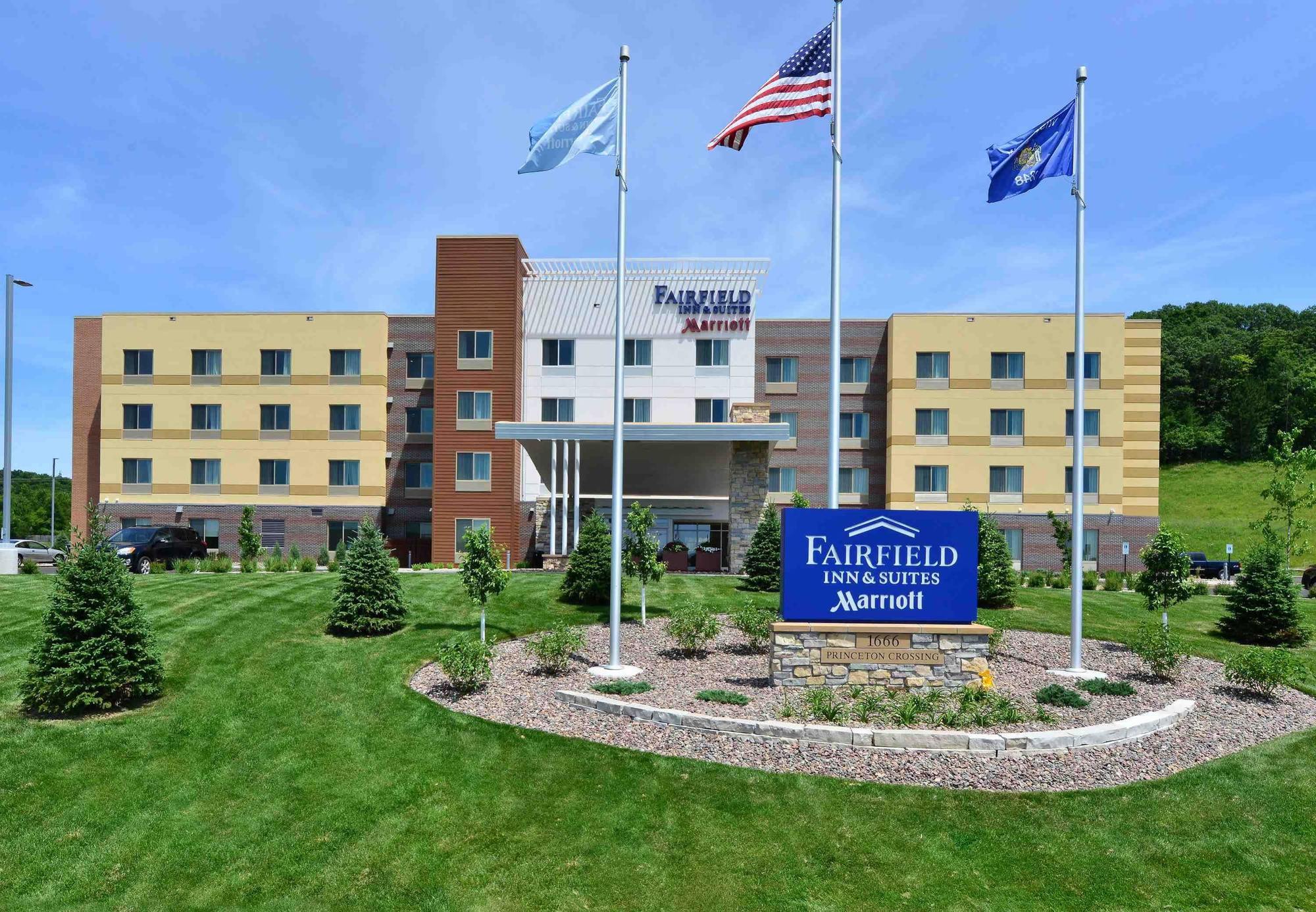 Fairfield Inn & Suites By Marriott Eau Claire/Chippewa Falls Exterior photo